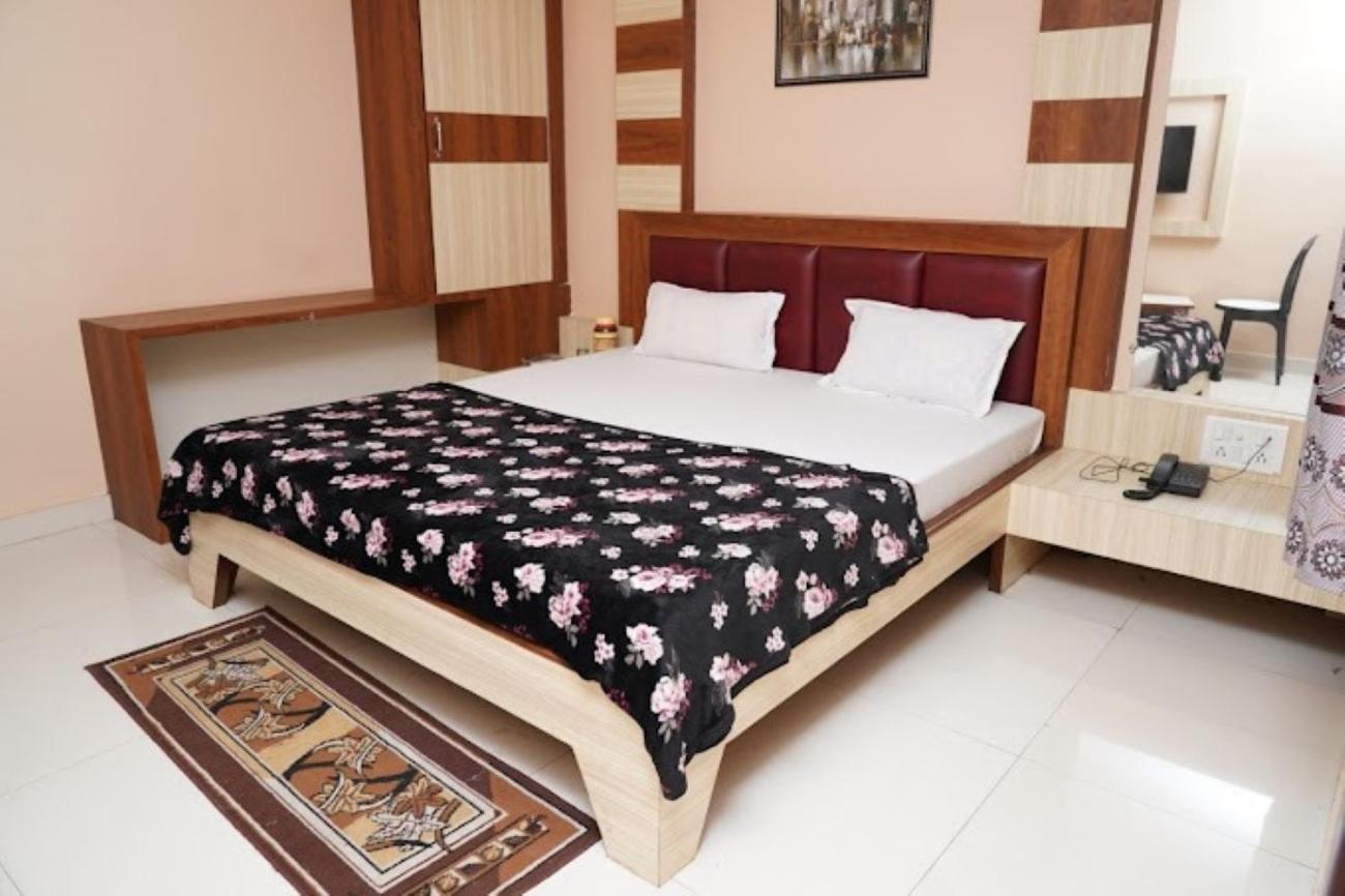 Hotel Shubh Shree Bilaspur Kültér fotó